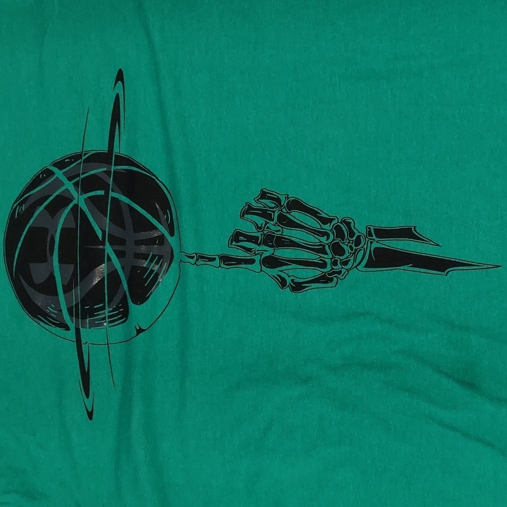 Insane graphic on under armour tee. - Picture 1 of 2